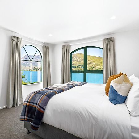 Lakefront Living At Remarkables Retreat - Eight كوينستاون المظهر الخارجي الصورة